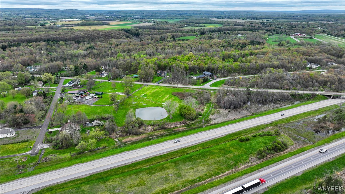 2572 Lakeview Road Lake View, NY 14085 - Photo 15 of 24