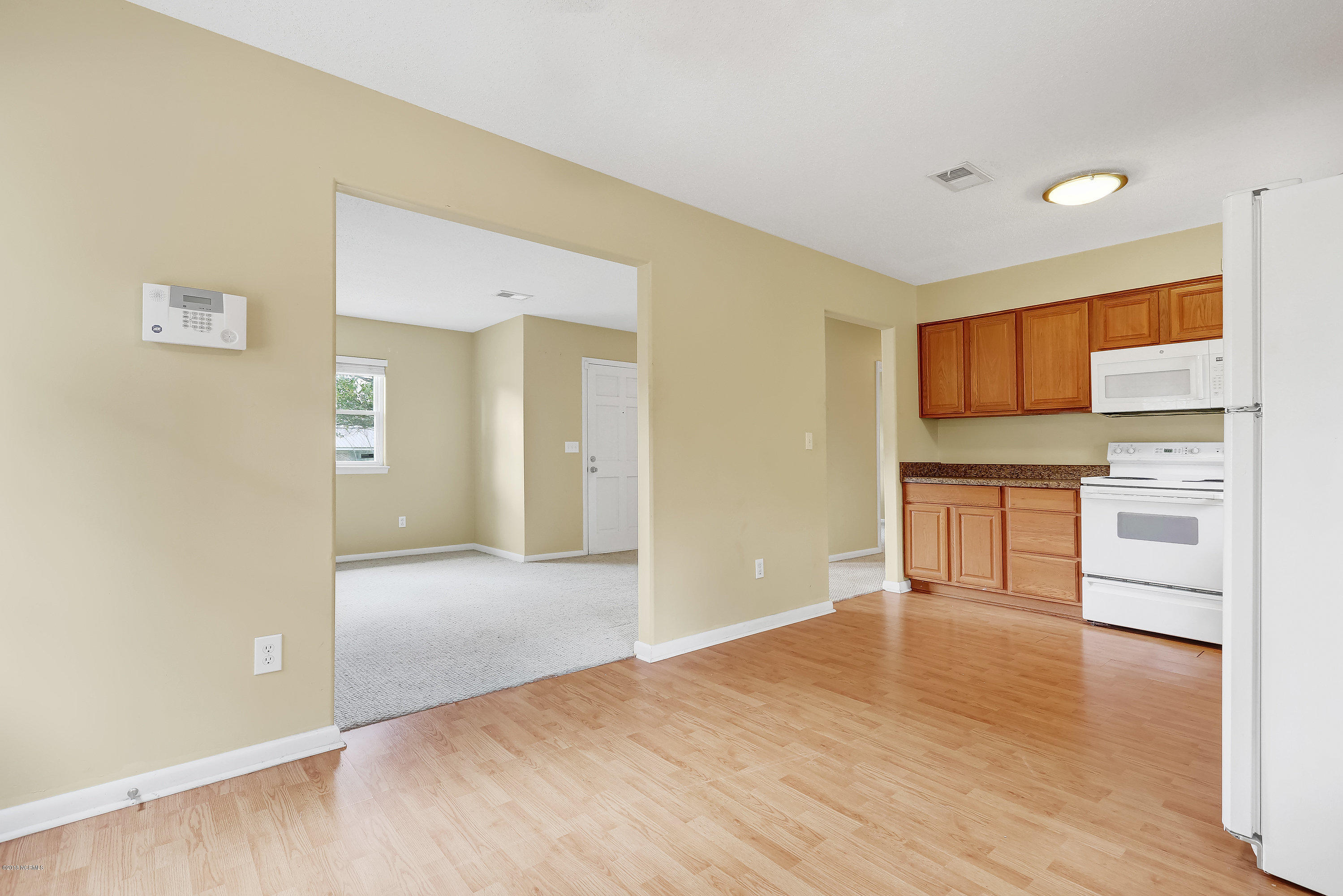 406 Governors Road Wilmington, NC 28411 - Photo 15 of 29 406GovernorsRoad-15