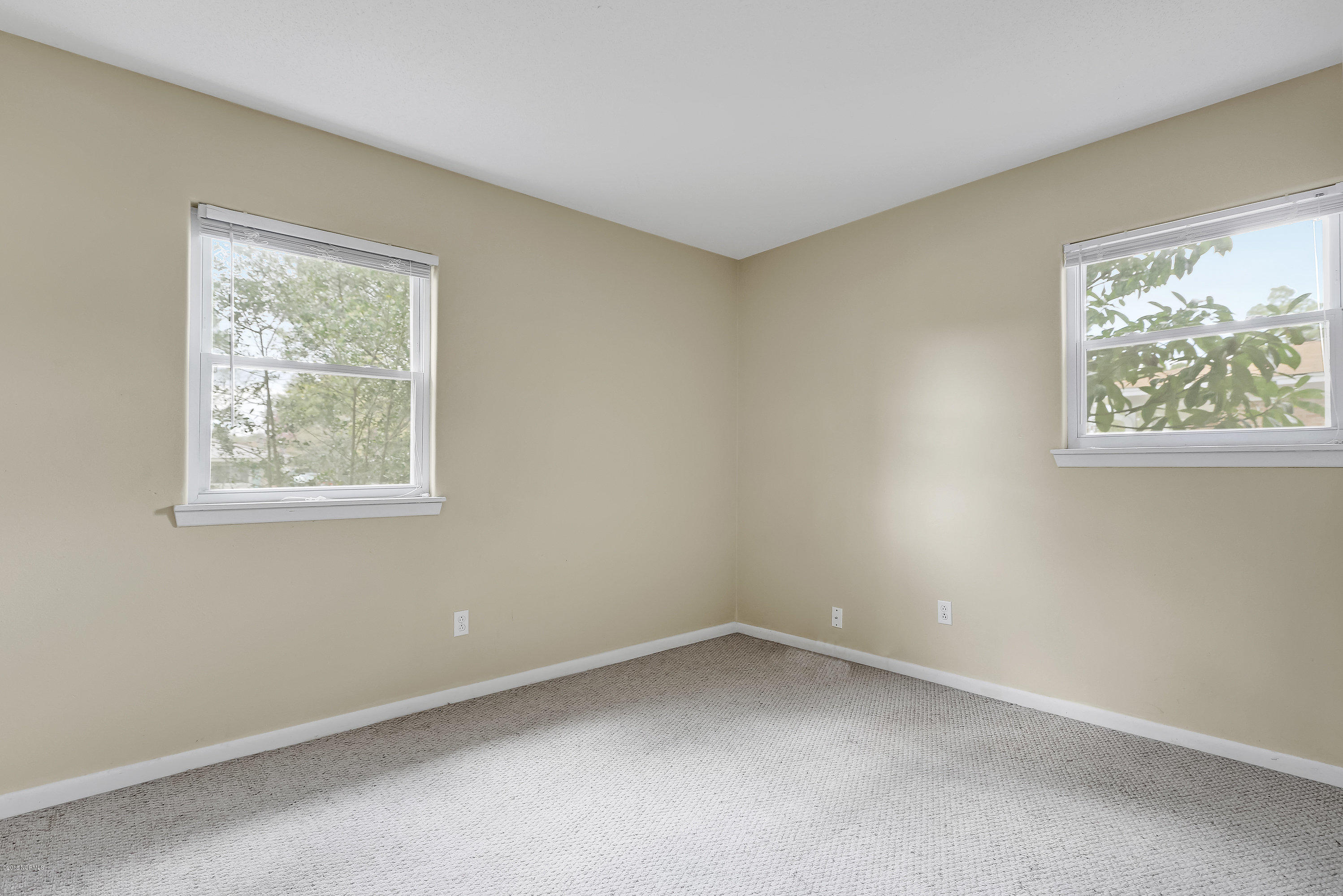 406 Governors Road Wilmington, NC 28411 - Photo 17 of 29 406GovernorsRoad-17