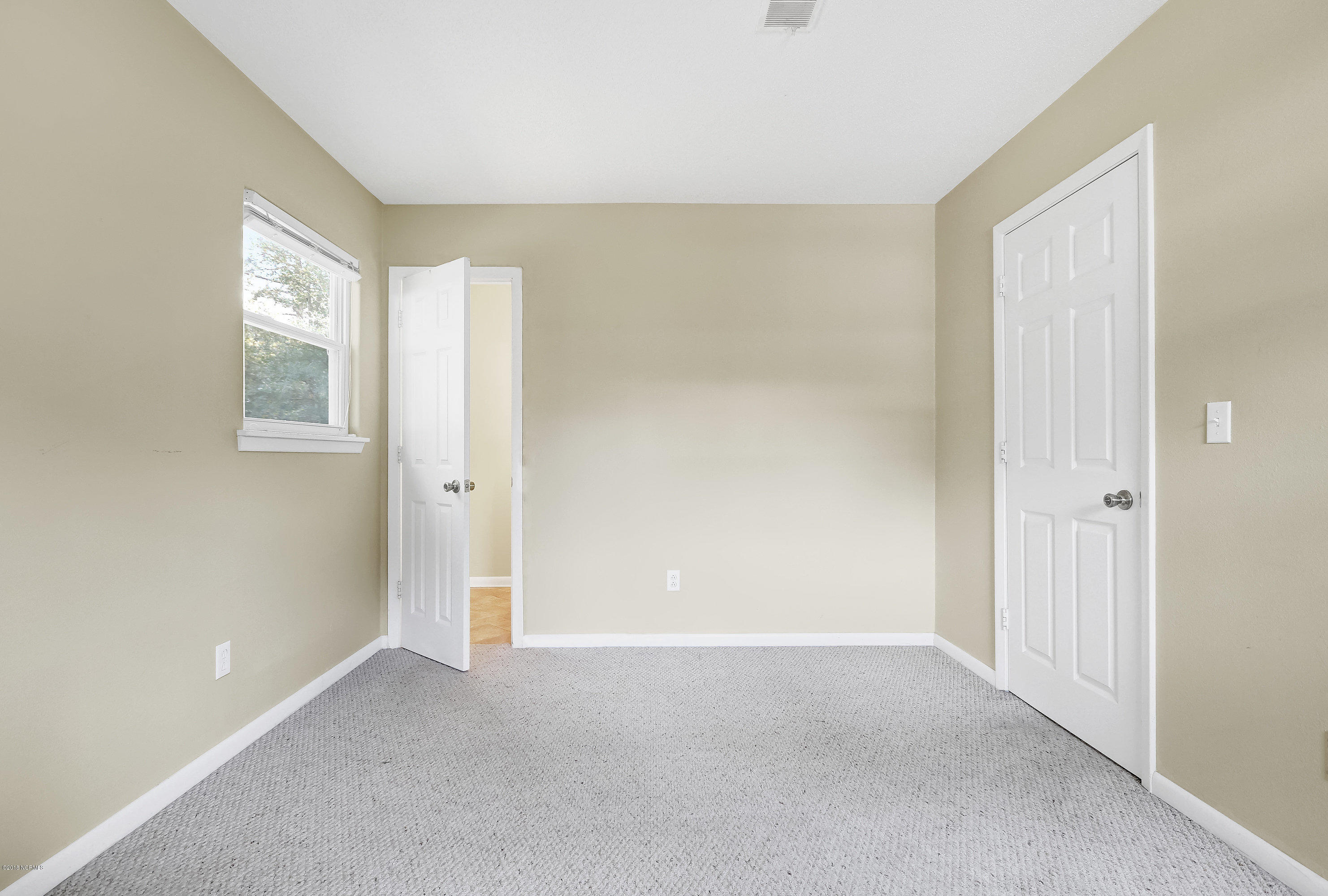 406 Governors Road Wilmington, NC 28411 - Photo 19 of 29 406GovernorsRoad-19