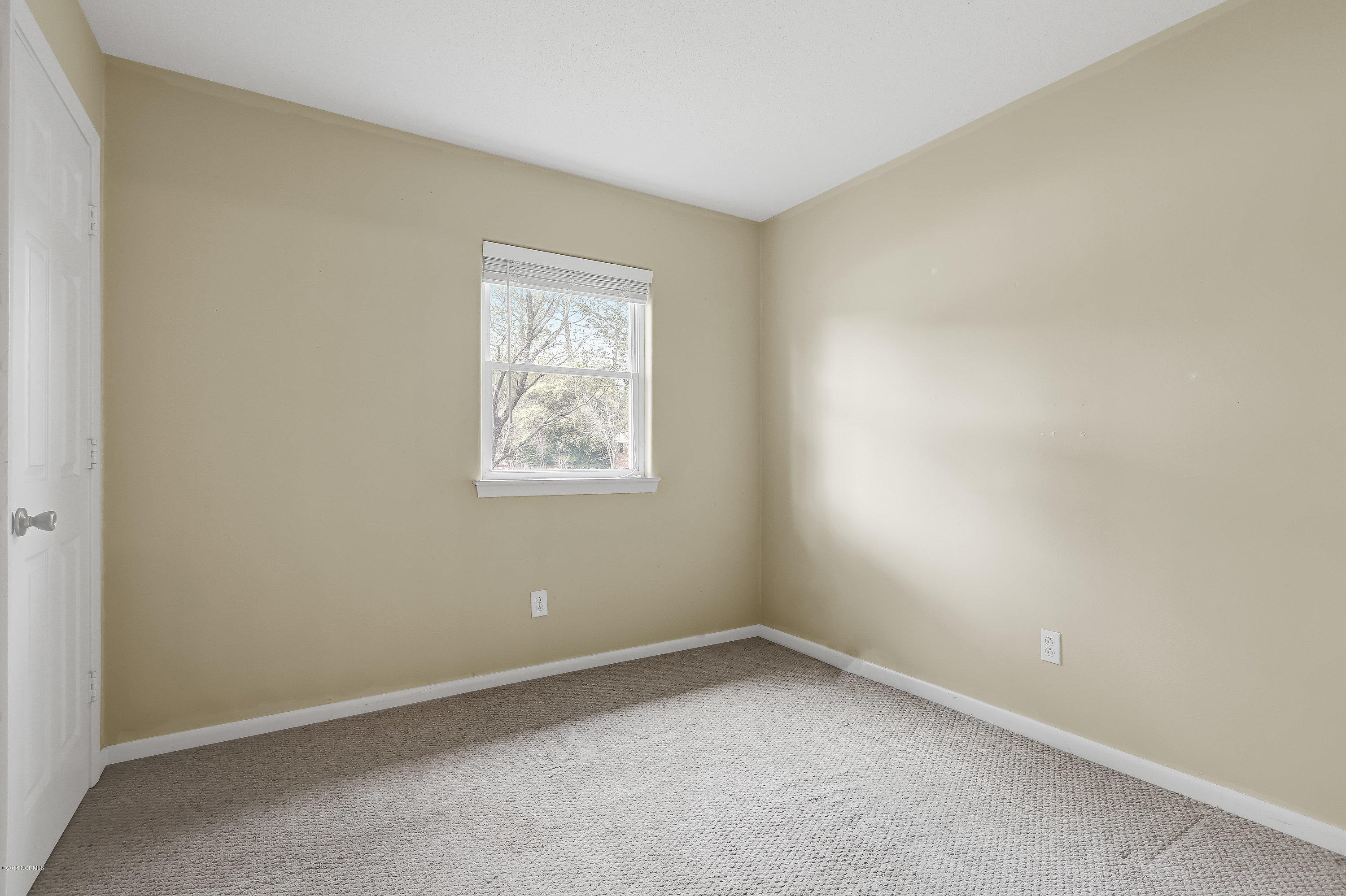 406 Governors Road Wilmington, NC 28411 - Photo 22 of 29 406GovernorsRoad-22