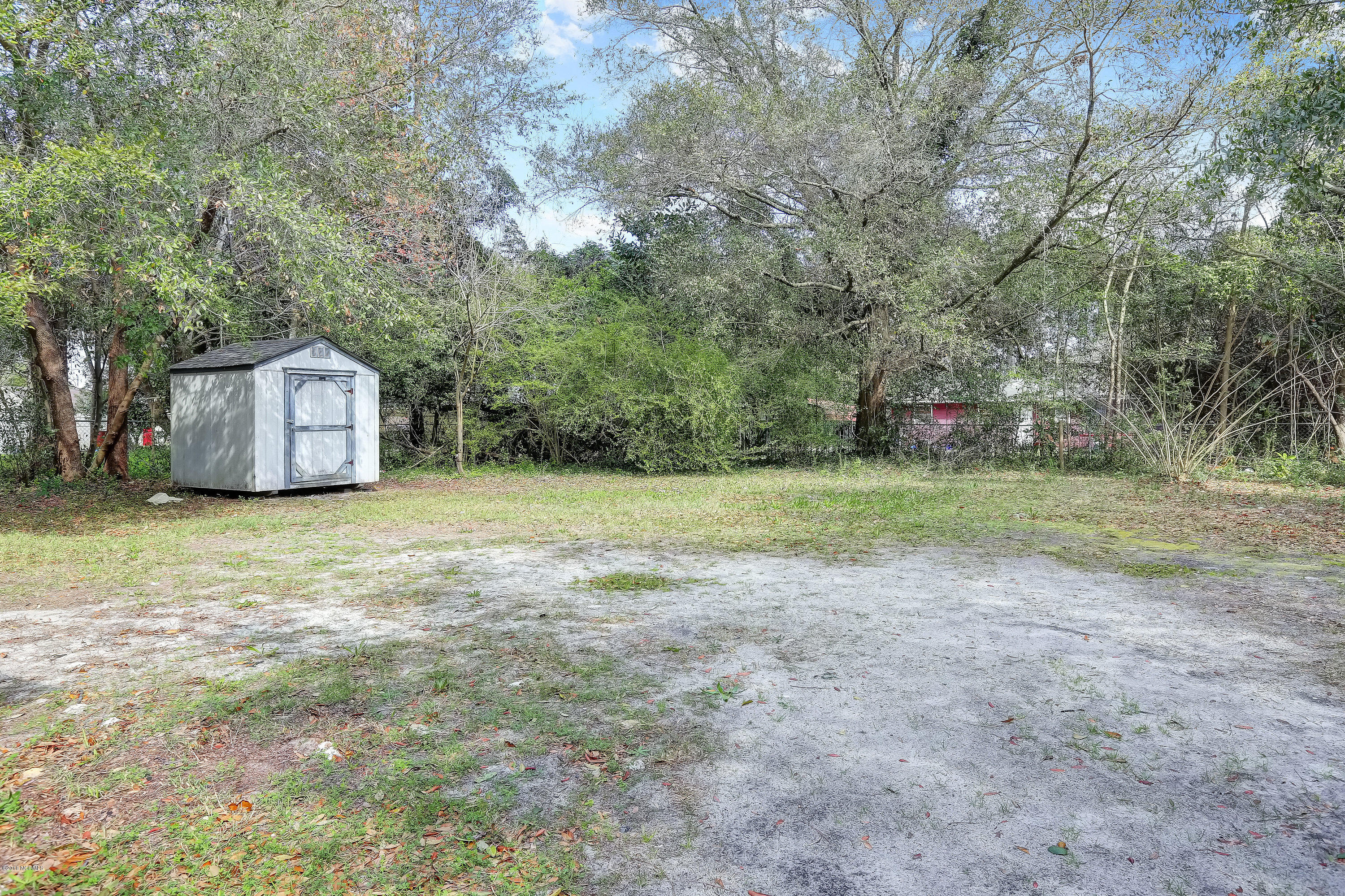 406 Governors Road Wilmington, NC 28411 - Photo 28 of 29 406GovernorsRoad-28