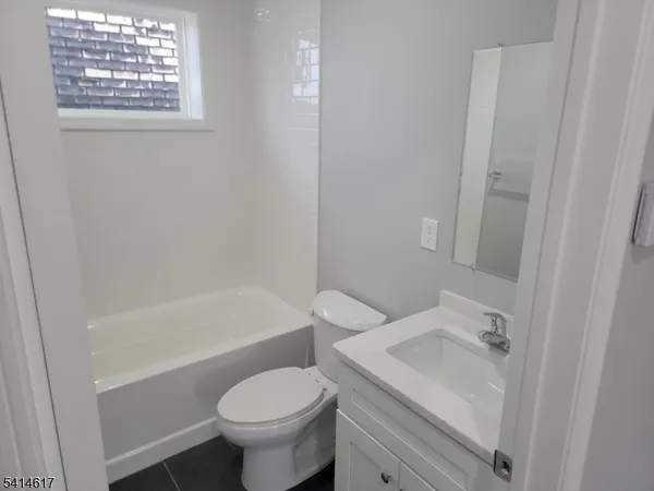 $2,750 | 122 Rose Terrace, Newark, NJ 07108