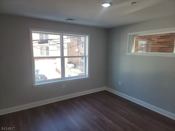 $2,750 | 122 Rose Terrace, Newark, NJ 07108