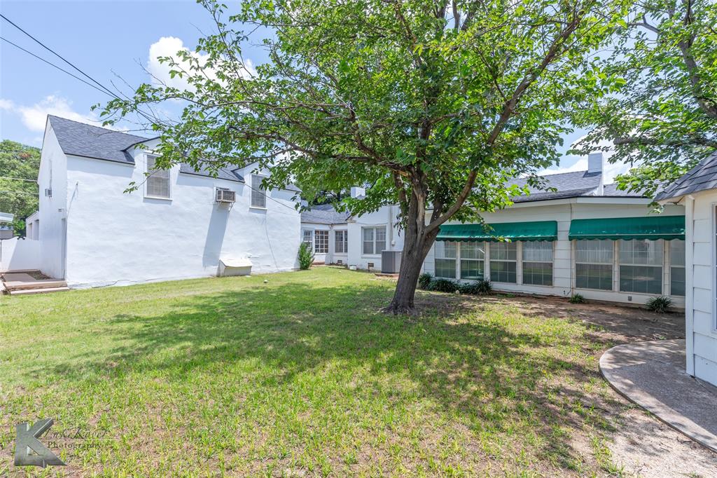 907 North Ave G Haskell, TX 79521 - Photo 29 of 40 a view of a house with a backyard