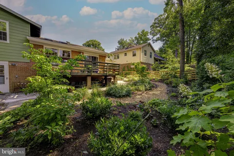 $650,000 | 5 Olivewood Court, Greenbelt, MD 20770