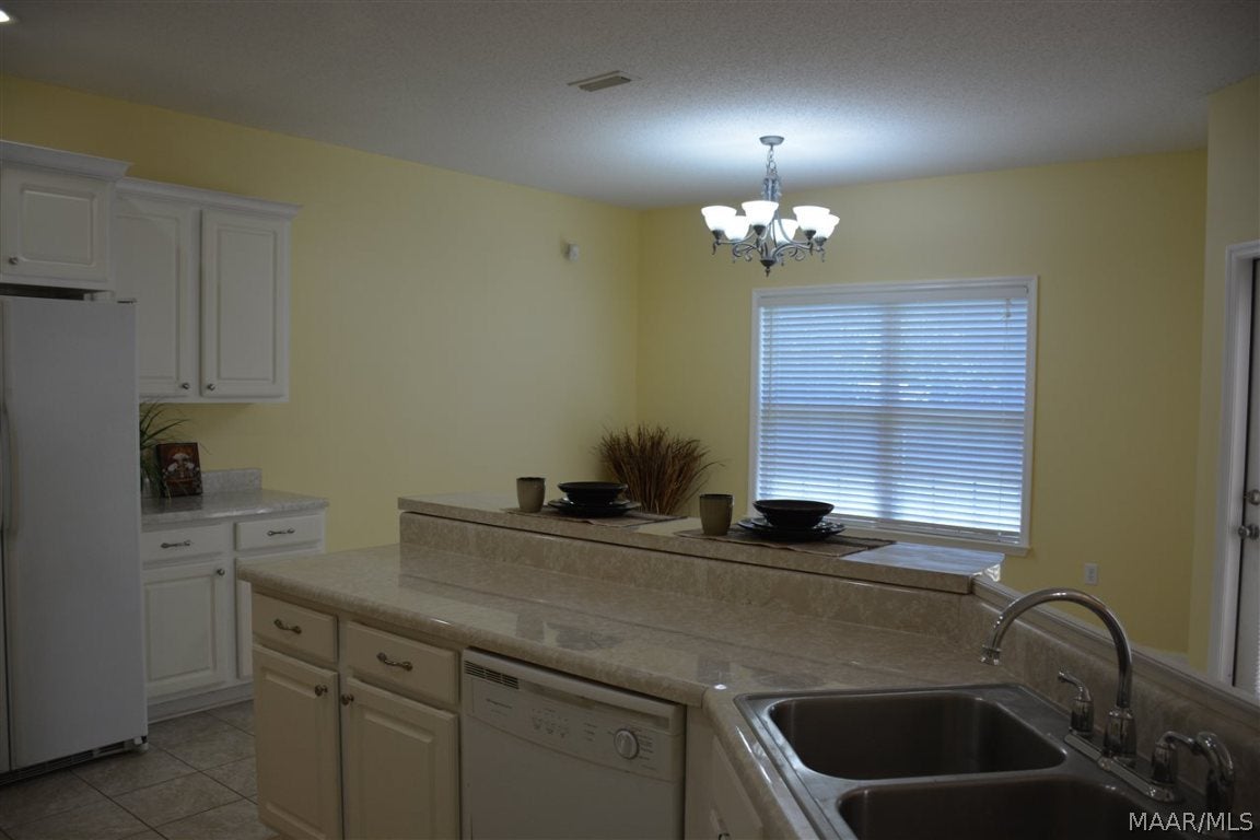 122 Autumn Way Enterprise, AL 36330 - Photo 16 of 36 Gallery Image 16