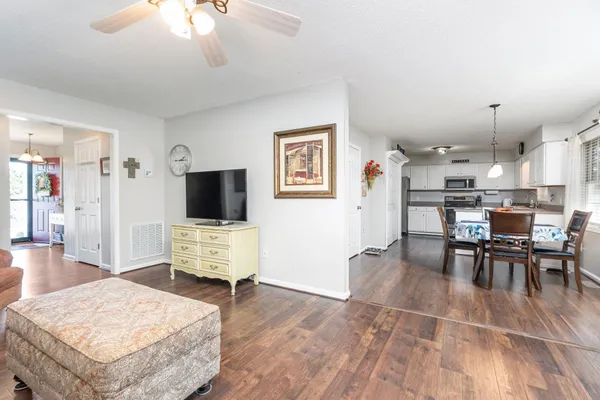 $395,000 | 204 Devon Court, Waynesboro, VA 22980