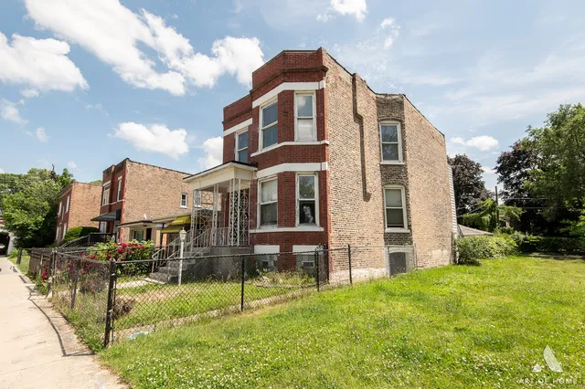 $304,900 | 1229 East 71st Street, Chicago, IL 60619