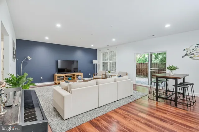 $825,000 | 1787 Moultrie Terrace Northeast, Leesburg, VA 20176