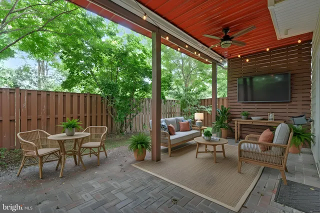 $825,000 | 1787 Moultrie Terrace Northeast, Leesburg, VA 20176