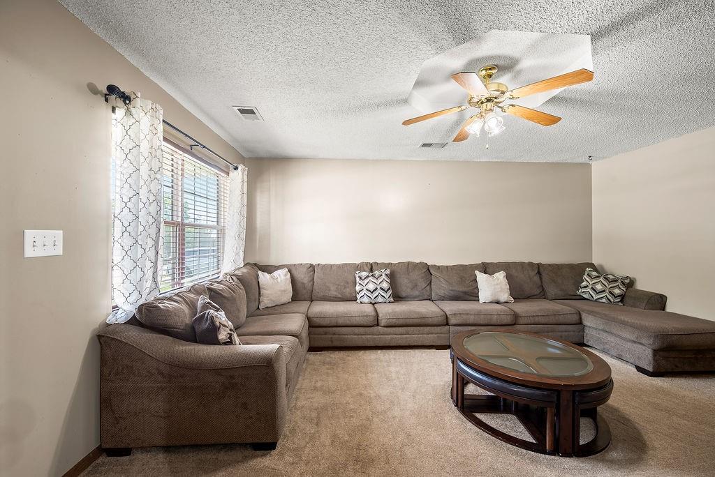 1044 Arrowhead Ridge Independence, MO 64056 - Photo 2 of 16
