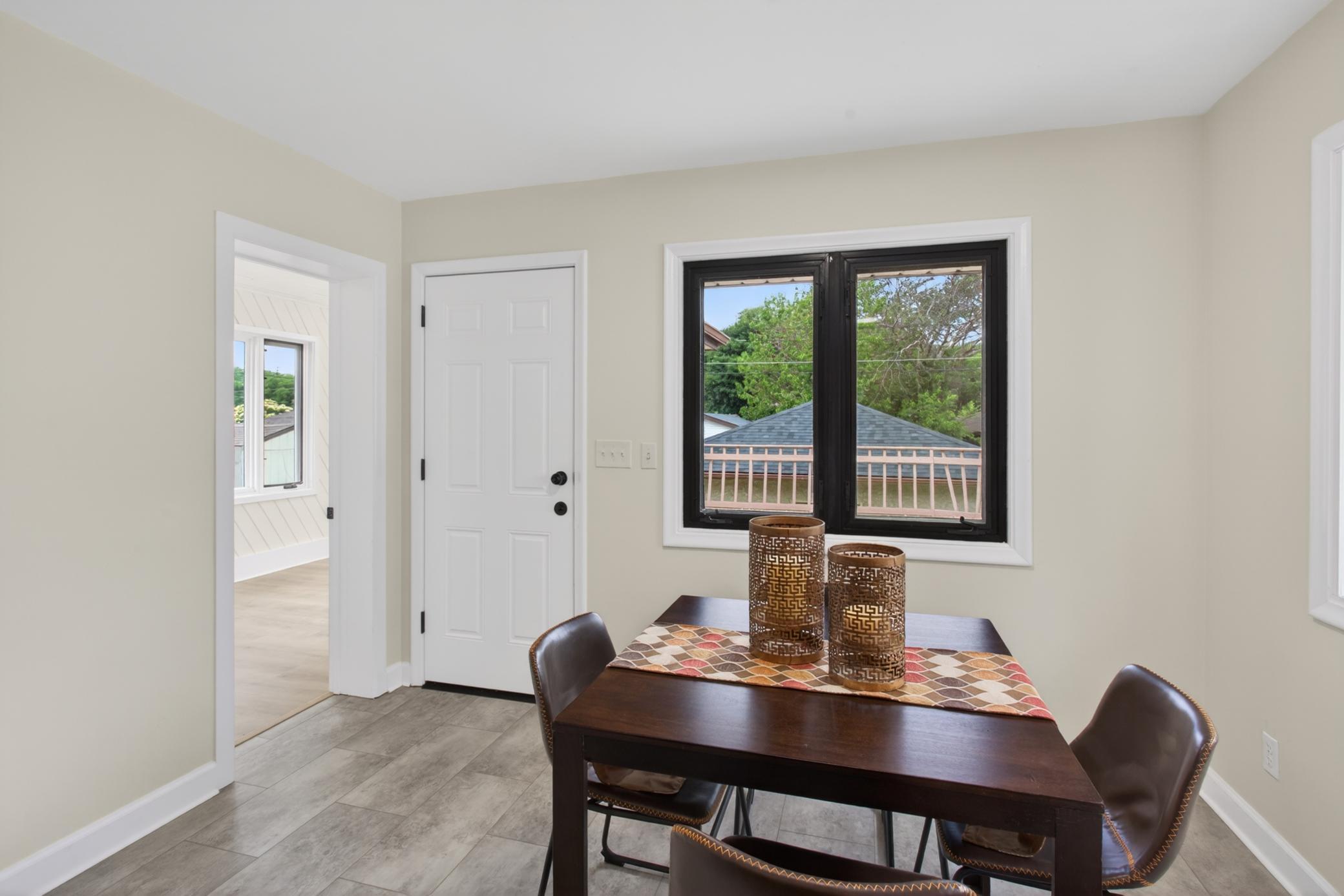 1607 Clarence Street St. Paul, MN 55106 - Photo 6 of 20