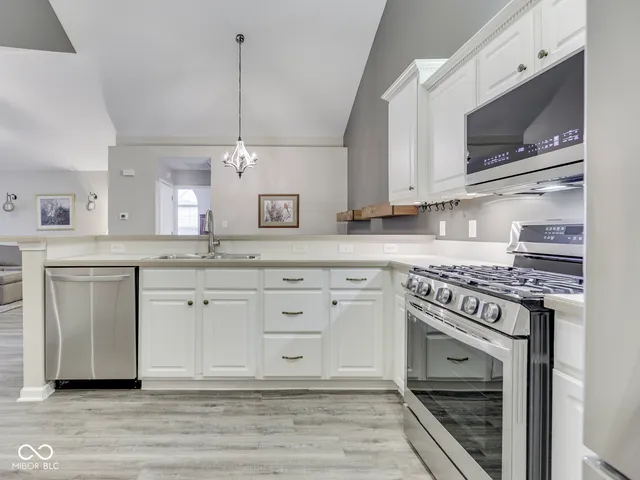 $256,900 | 7356 Lake Lakota Place, Indianapolis, IN 46217