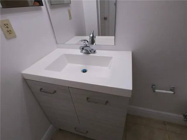 $2,800 | 705 Northwest 91st Terrace, Plantation, FL 33324