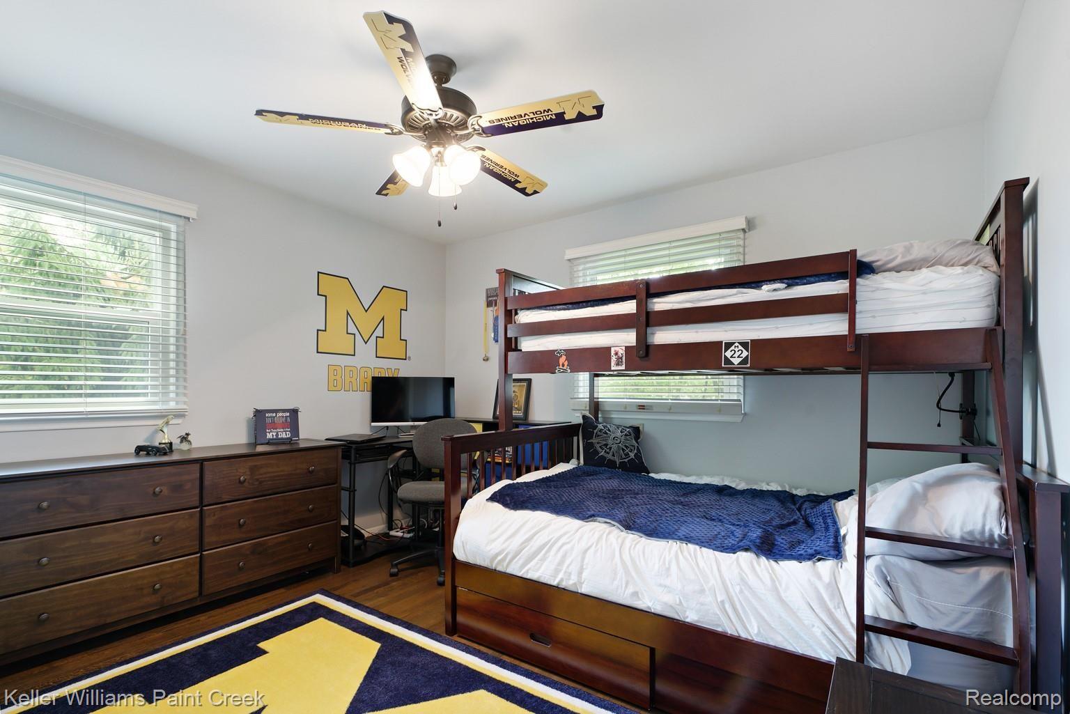 1491 Biggers Drive Rochester, MI 48309 - Photo 35 of 42 Big beautiful Bedroom