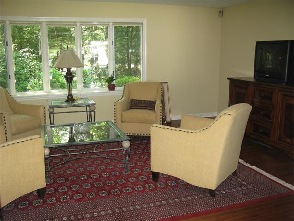 24 Gilmore Road Easton, MA 02356 - Photo 6 of 24 Gallery Image 6