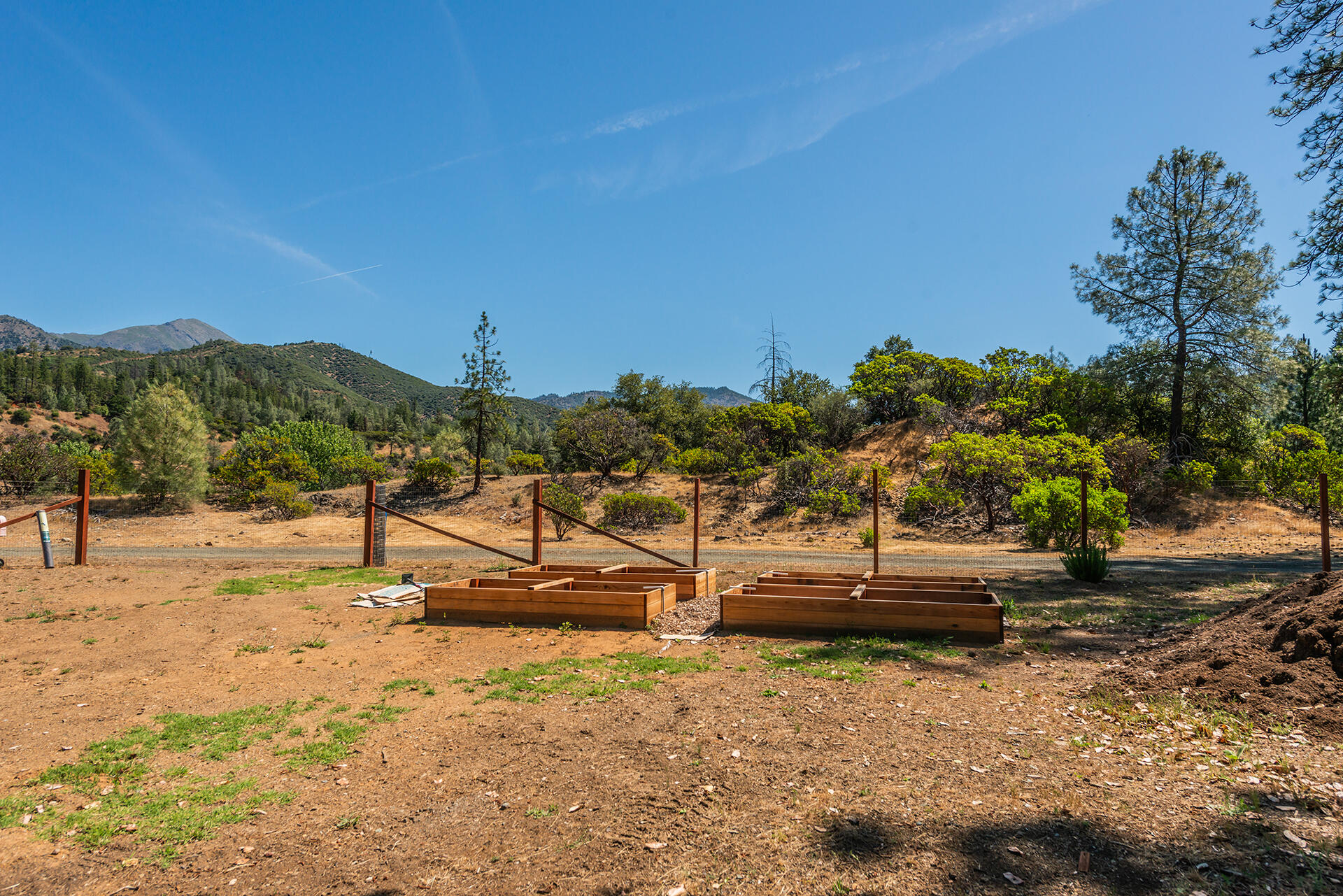 901 Dutch Creek Road Junction City, CA 96048 - Photo 28 of 70