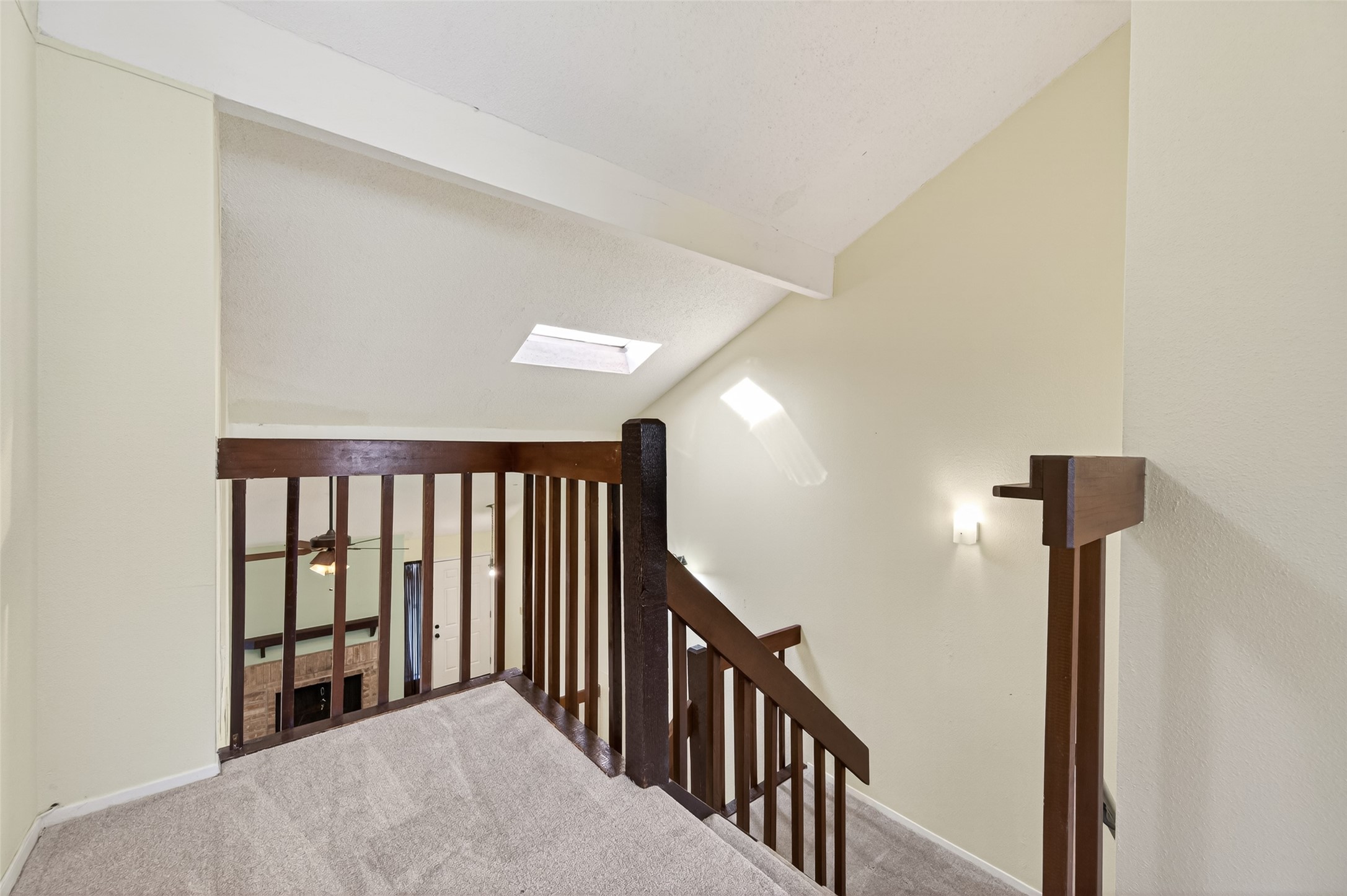 7082 Greenway Chase Street Houston, TX 77072 - Photo 31 of 43 a view of a hallway with stairs