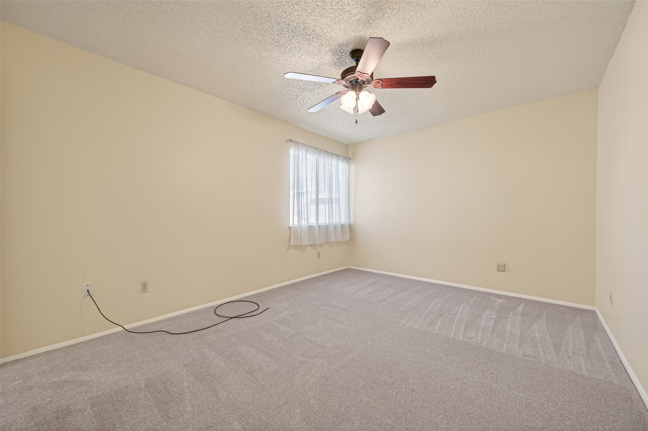 7082 Greenway Chase Street Houston, TX 77072 - Photo 37 of 43