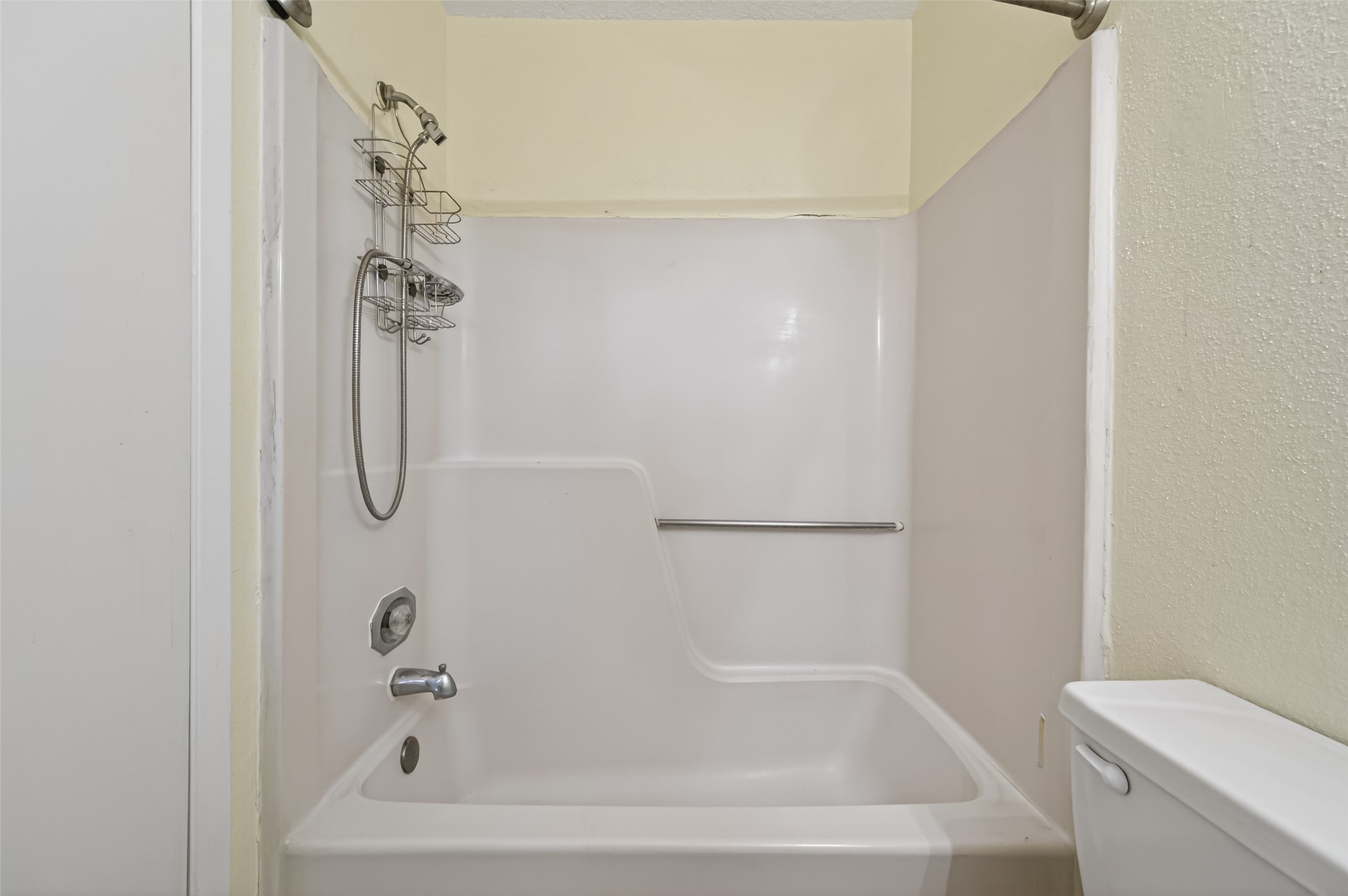 7082 Greenway Chase Street Houston, TX 77072 - Photo 39 of 43