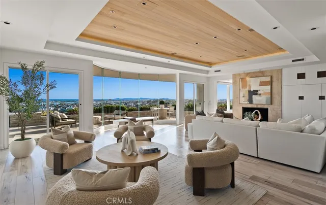 $13,475,000 | 1535 Dolphin Terrace, Corona del Mar, CA 92625