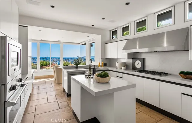 $13,475,000 | 1535 Dolphin Terrace, Corona del Mar, CA 92625