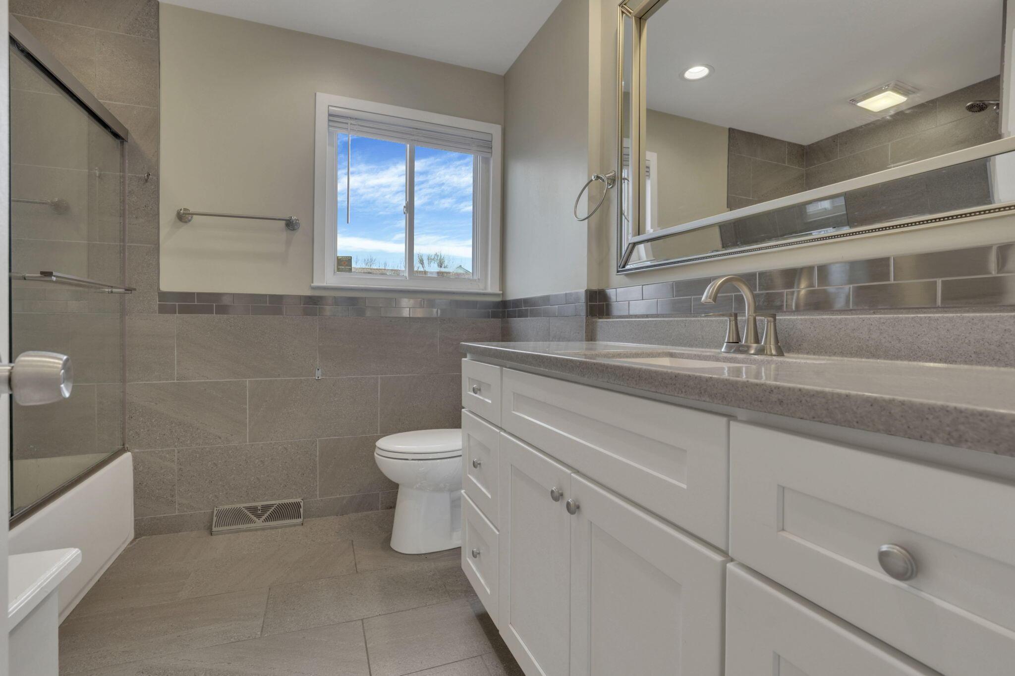 5414 Paladim Road Columbus, OH 43232 - Photo 19 of 51 19-web-or-mls-0N4A5090