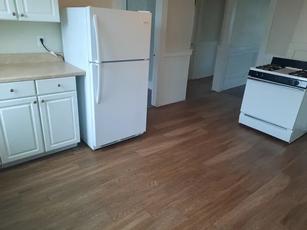 $2,200 | 189 Standish Avenue, Unit 2S, Plymouth, MA 02360
