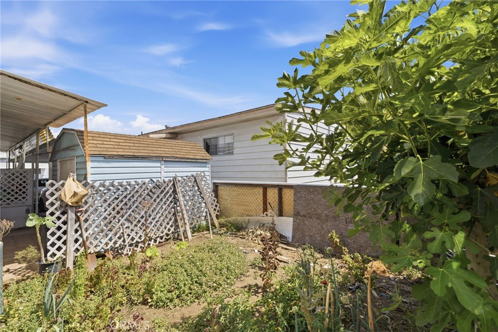 401 West Carson Street, Unit 10 Carson, CA 90745 - Photo 4 of 12