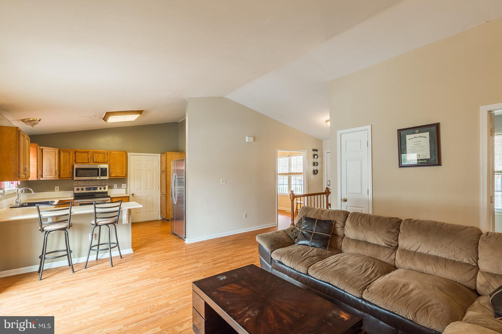 27 Ridge Road Stafford, VA 22556 - Photo 3 of 30 Vaulted ceilings in great room