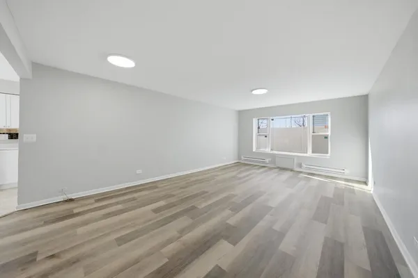 $124,000 | 3243 South 49th Avenue, Unit 103, Cicero, IL 60804