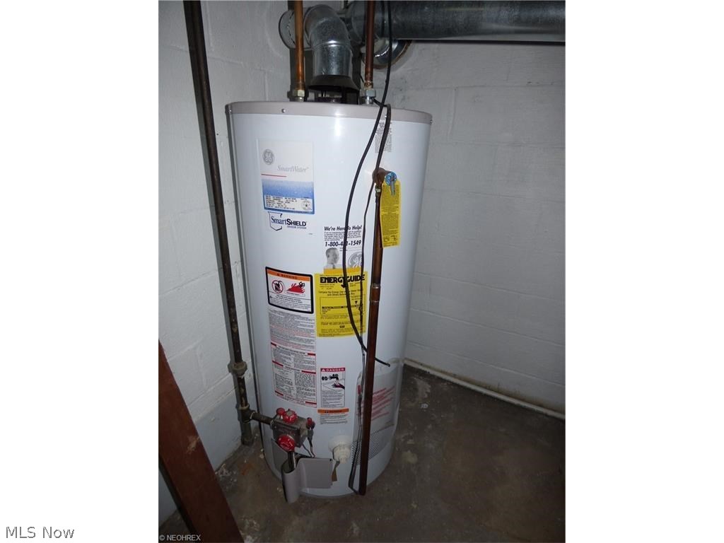 1387 Garman Road Akron, OH 44313 - Photo 12 of 14 Hot water tank