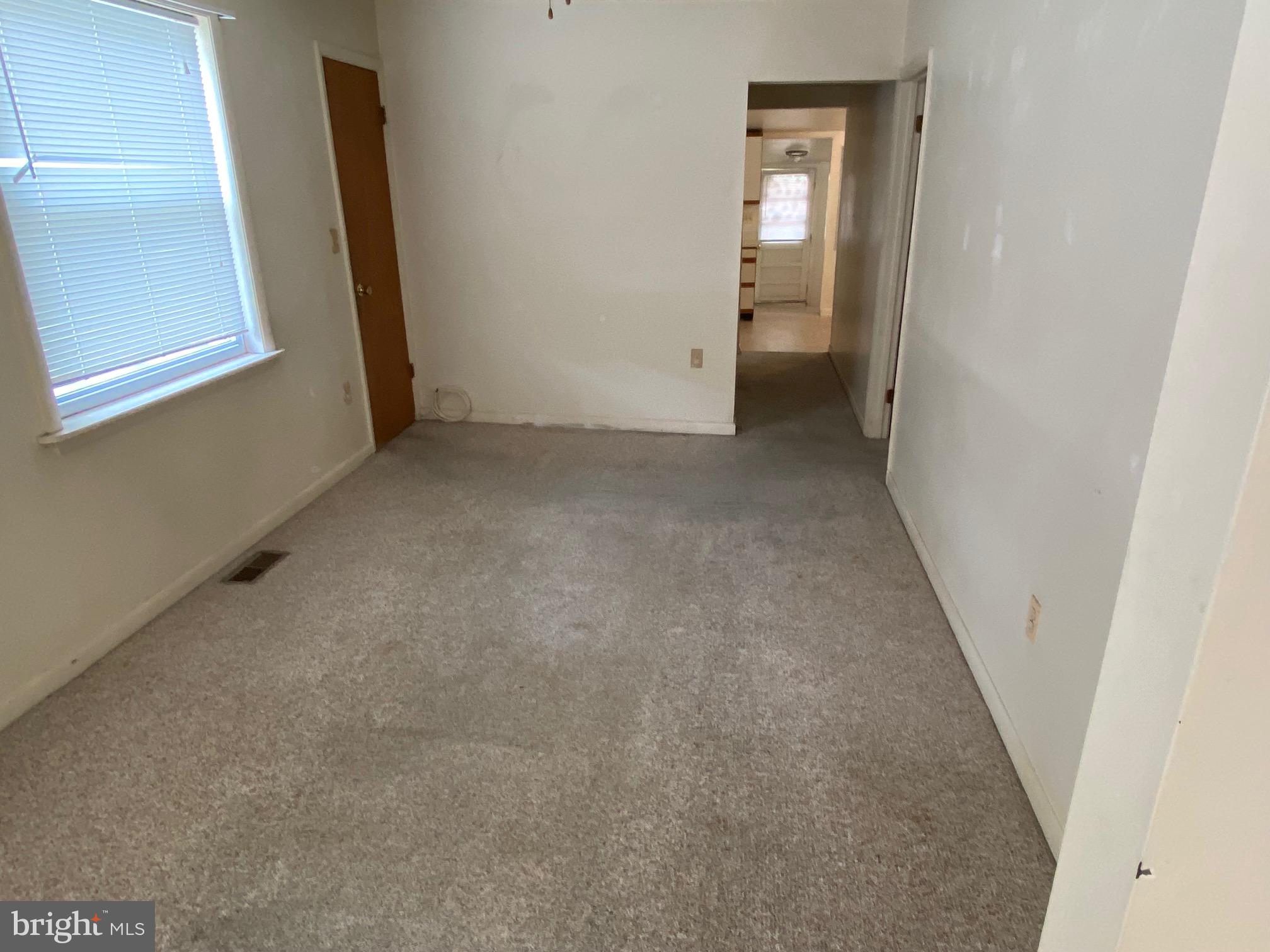 532 Londontown Road Edgewater, MD 21037 - Photo 11 of 17 Living Room