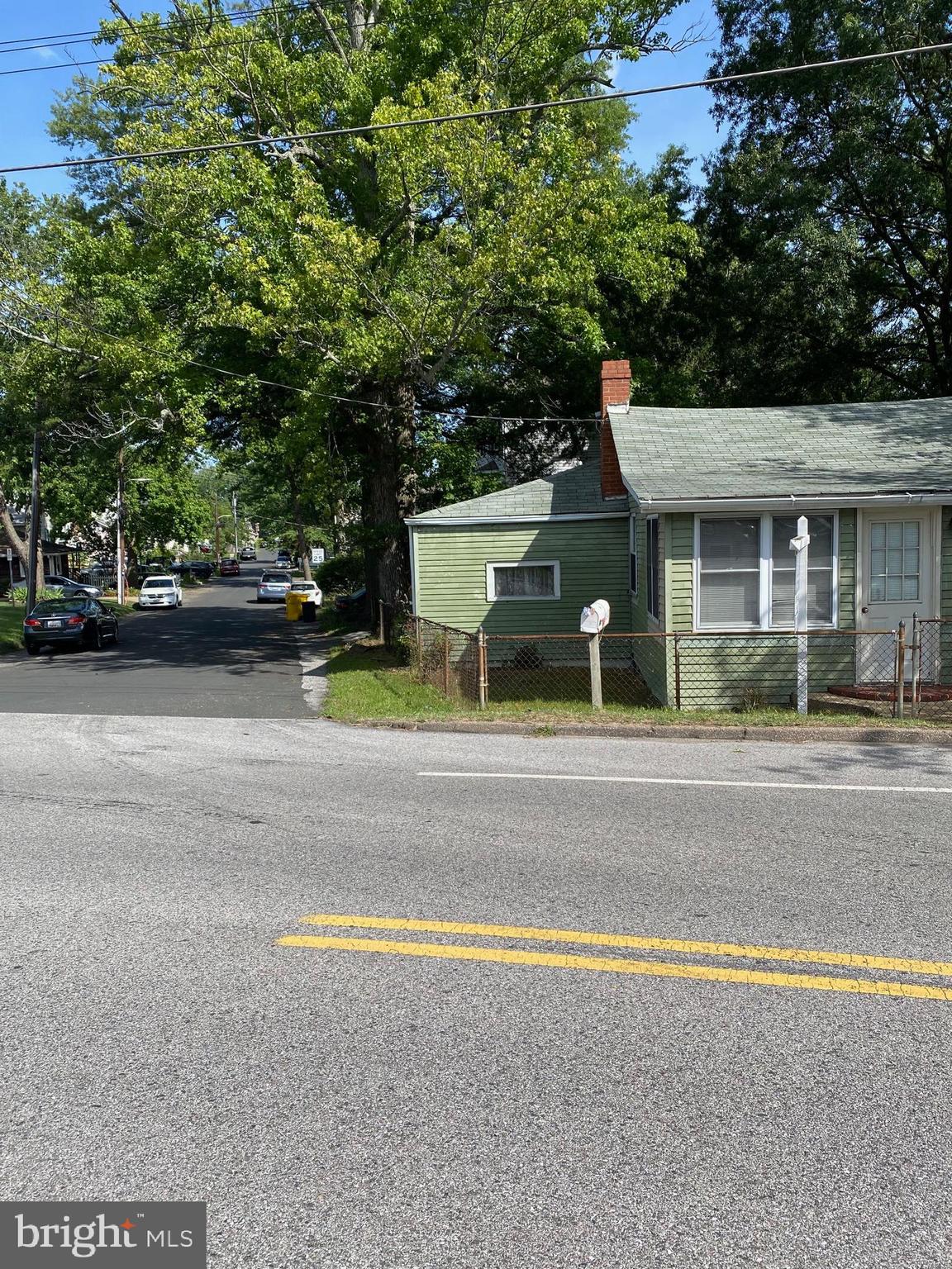 532 Londontown Road Edgewater, MD 21037 - Photo 8 of 17 Street