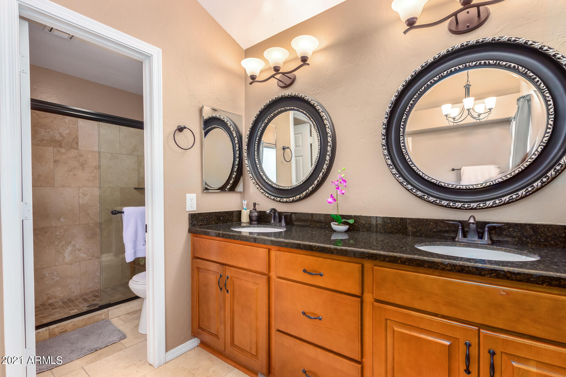 8995 East Gail Road Scottsdale, AZ 85260 - Photo 17 of 36 Luxurious Master Bathroom