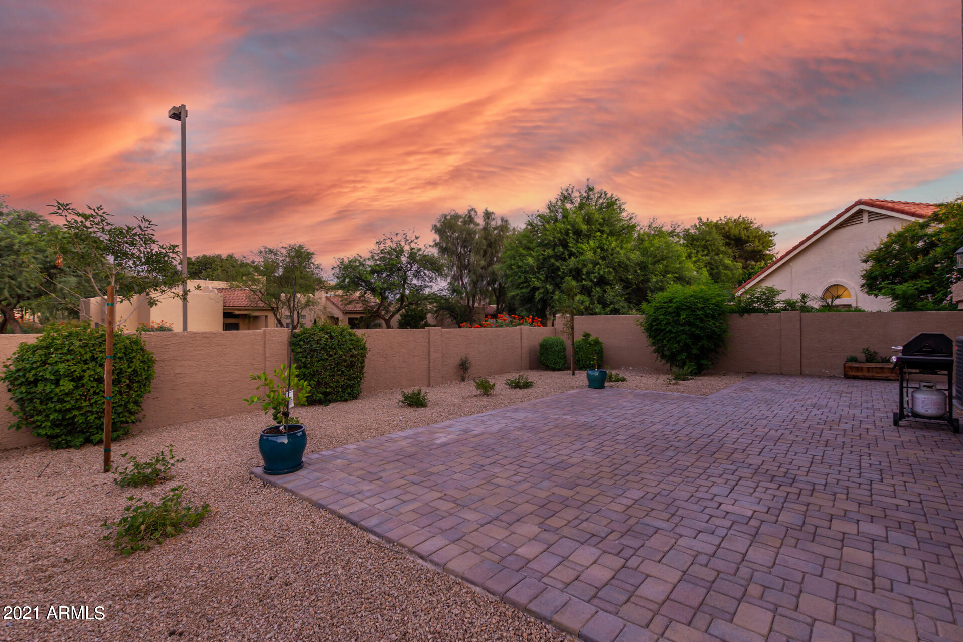 8995 East Gail Road Scottsdale, AZ 85260 - Photo 31 of 36 Low Maintenance Landscaping