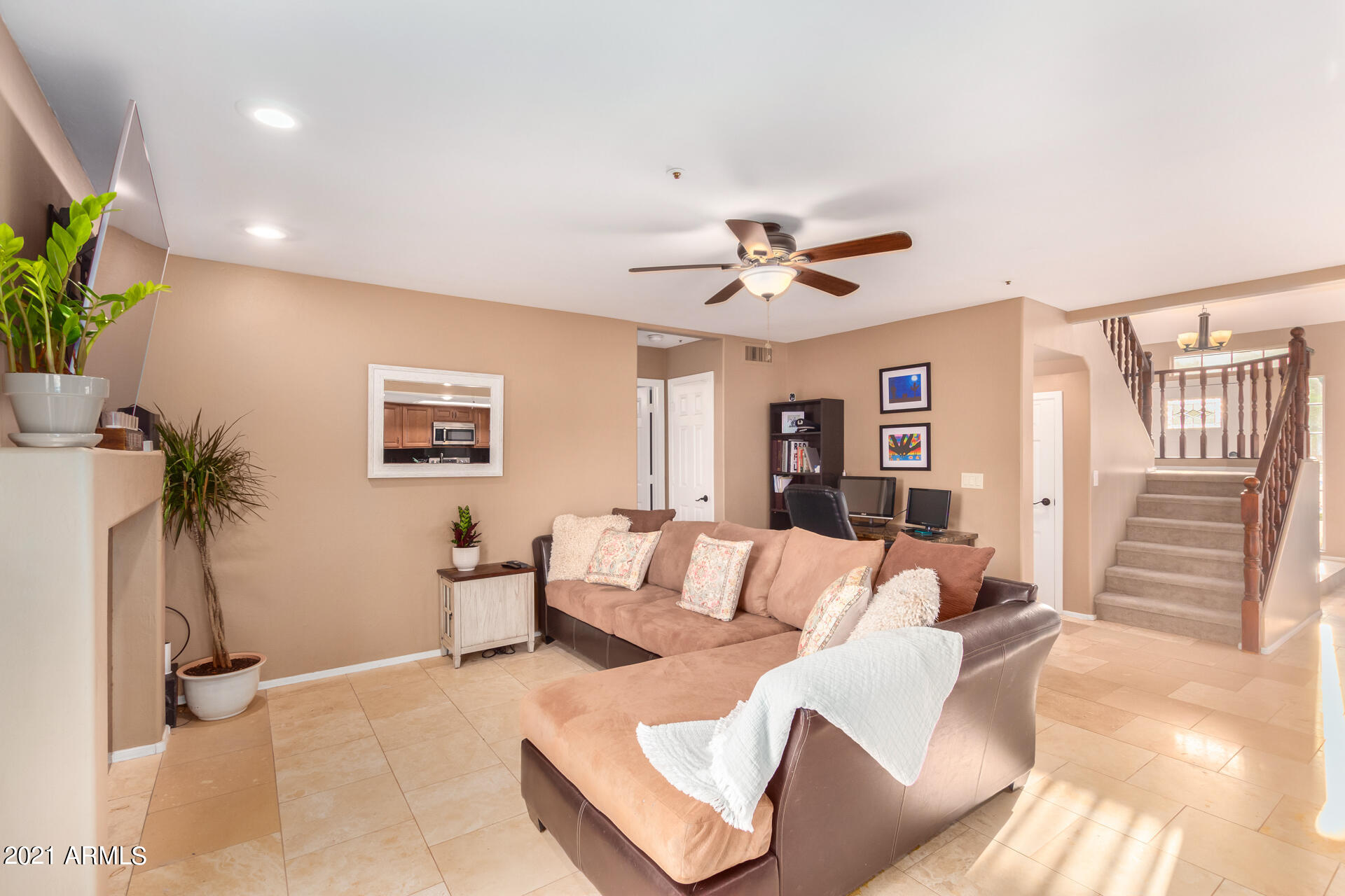 8995 East Gail Road Scottsdale, AZ 85260 - Photo 6 of 36 Plenty of Space to Lounge