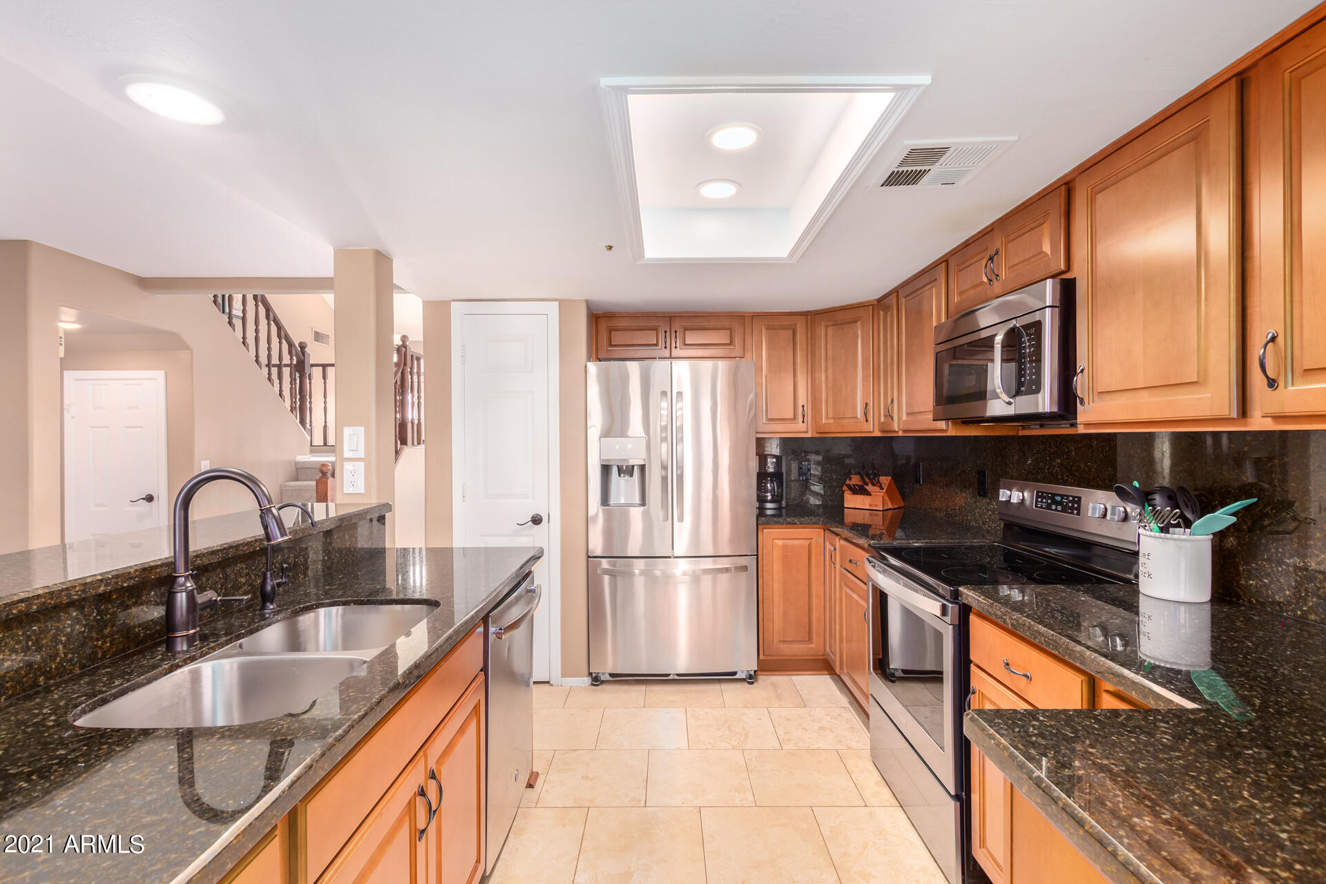 8995 East Gail Road Scottsdale, AZ 85260 - Photo 8 of 36 Chef's Kitchen