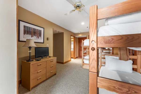 $699,000 | 778 Stratton Mountain Road, Unit 2302, Stratton, VT 05155