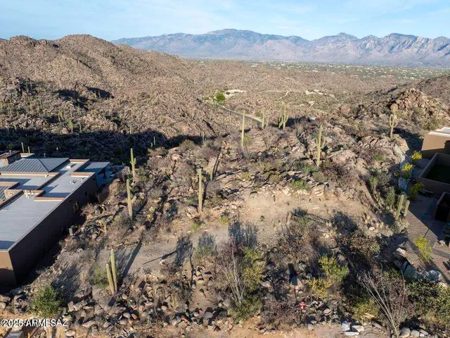 $799,900 | 14280 North Moon Gaze Drive, Unit 4, Marana, AZ 85658