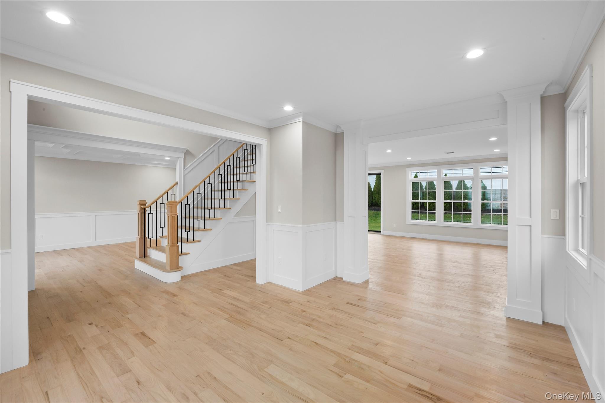 21 Devon Road Bethpage, NY 11714 - Photo 6 of 41