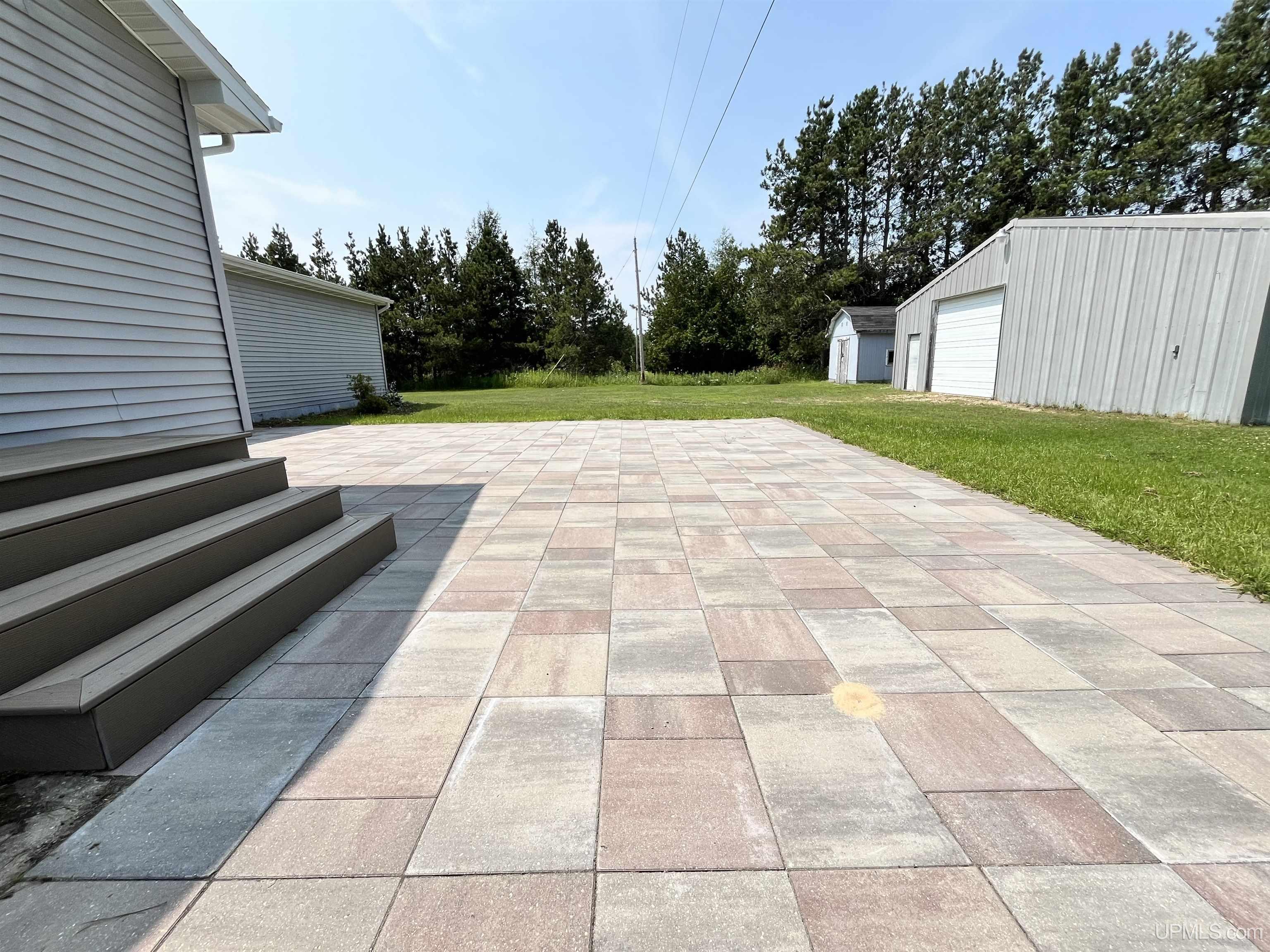 5826 W River Road Manistique, MI 49854 - Photo 36 of 41