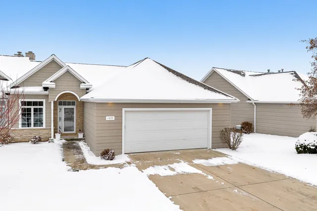 $429,900 | 1655 Remington Ridge Way, De Pere, WI 54115