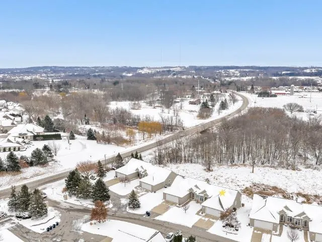 $429,900 | 1655 Remington Ridge Way, De Pere, WI 54115