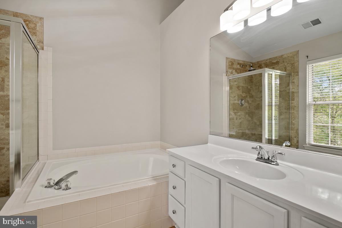 46734 Graham Cove Square Sterling, VA 20165 - Photo 20 of 31