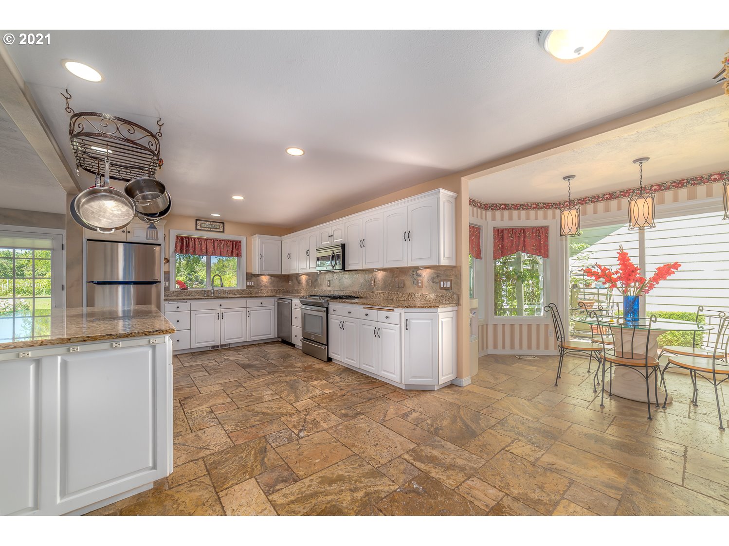 91154 River Road Junction City, OR 97448 - Photo 11 of 30 Gallery Image 11