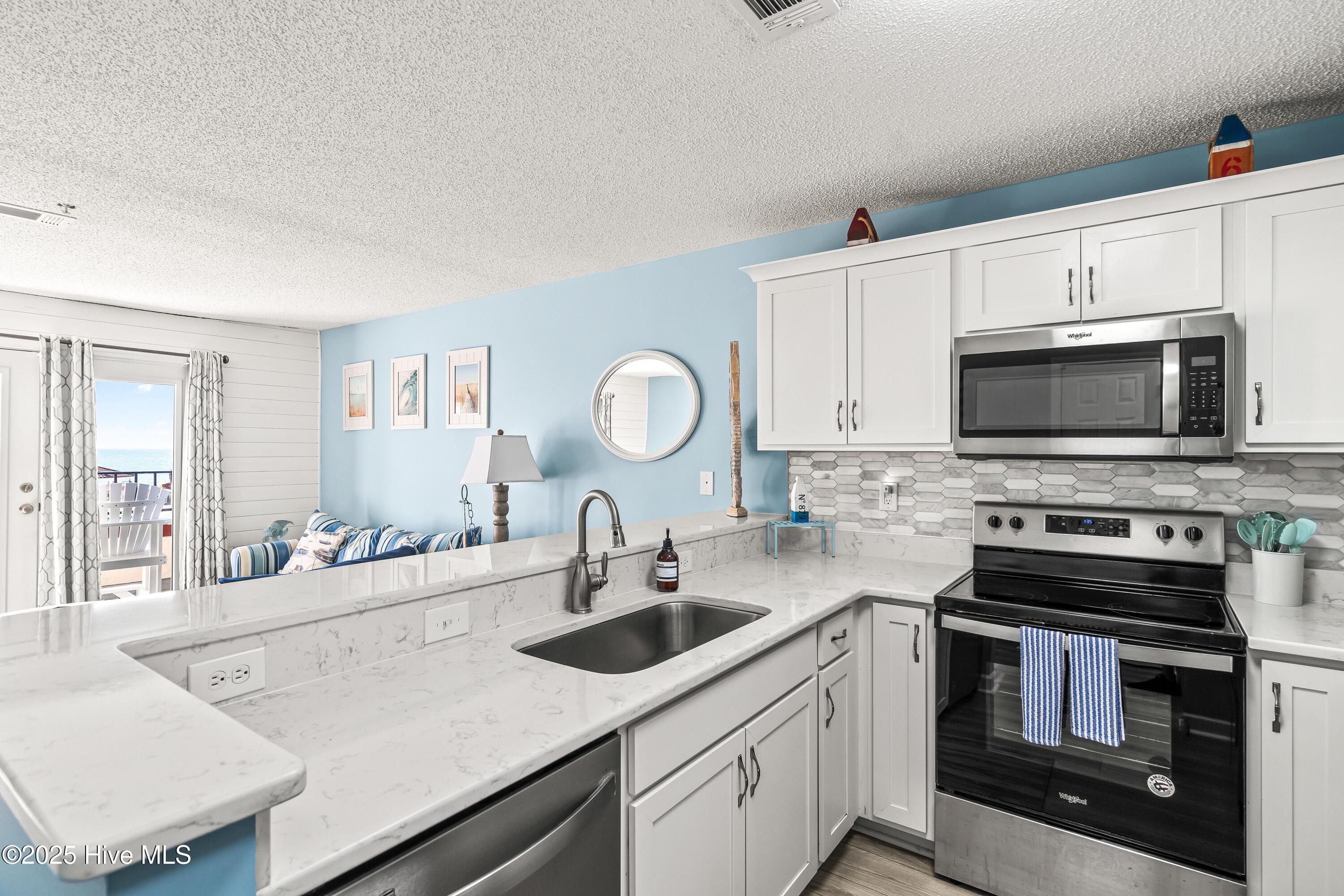 790 New River Inlet Road, Unit 202B North Topsail Beach, NC 28460 - Photo 18 of 32 15 (8)