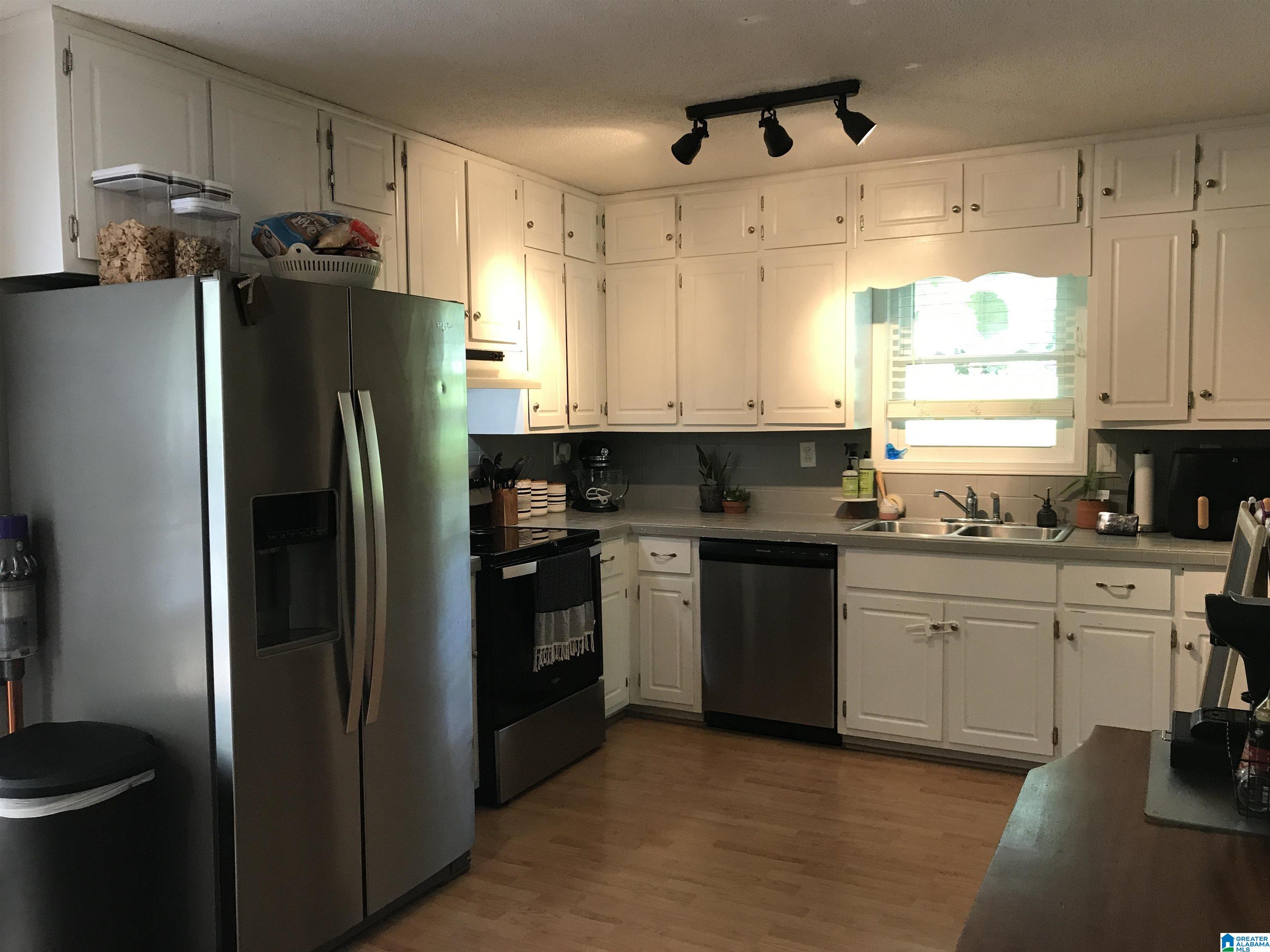 3003 Forest Drive Fultondale, AL 35068 - Photo 10 of 33