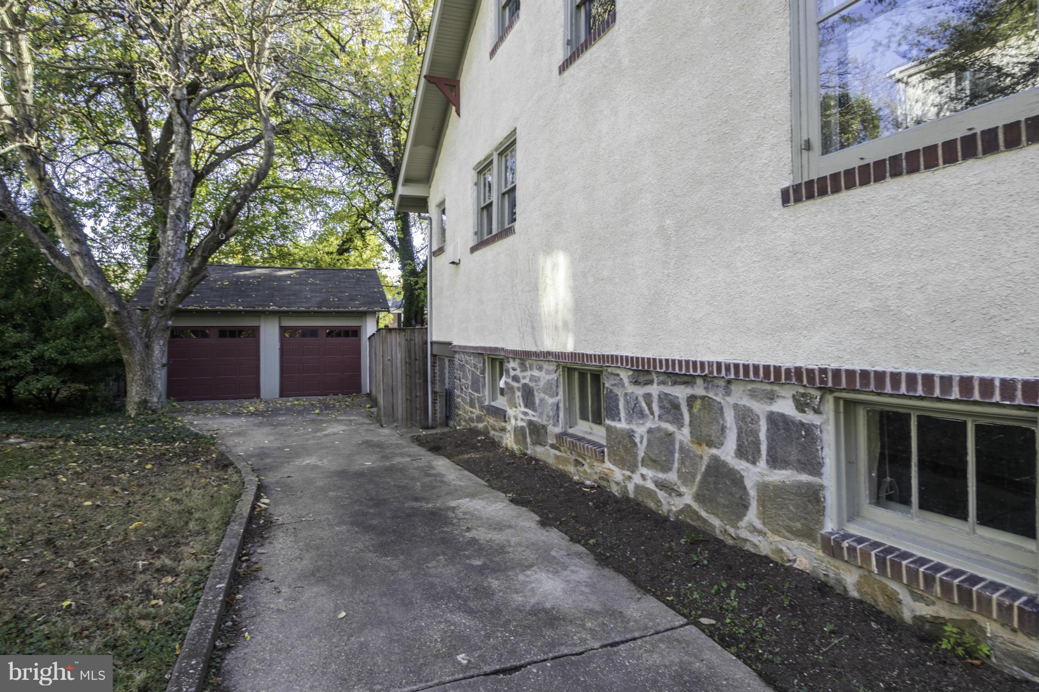 51 Overbrook Road Catonsville, MD 21228 - Photo 25 of 30 Driveway and Garage